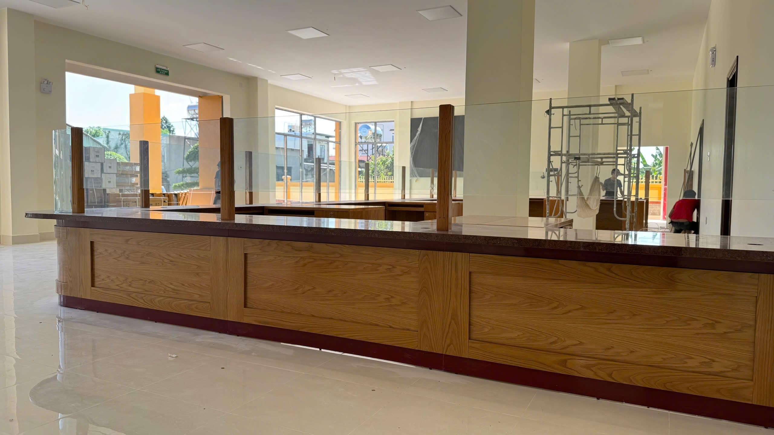 Sảnh giao dịch, Nội thất thương mại — Nội thất · DAN ASE